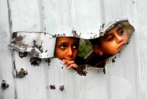 Palestinian_kids_are_seen_sized